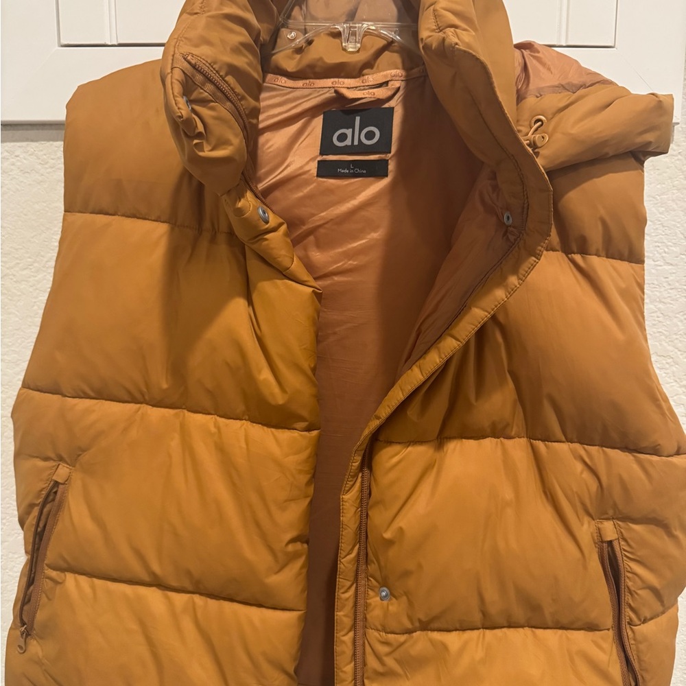 ALO Yoga Women's Puffer Jacket in Mustard